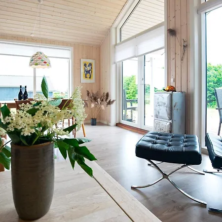 5 Person Holiday In Haarby Feriehus Brunshuse